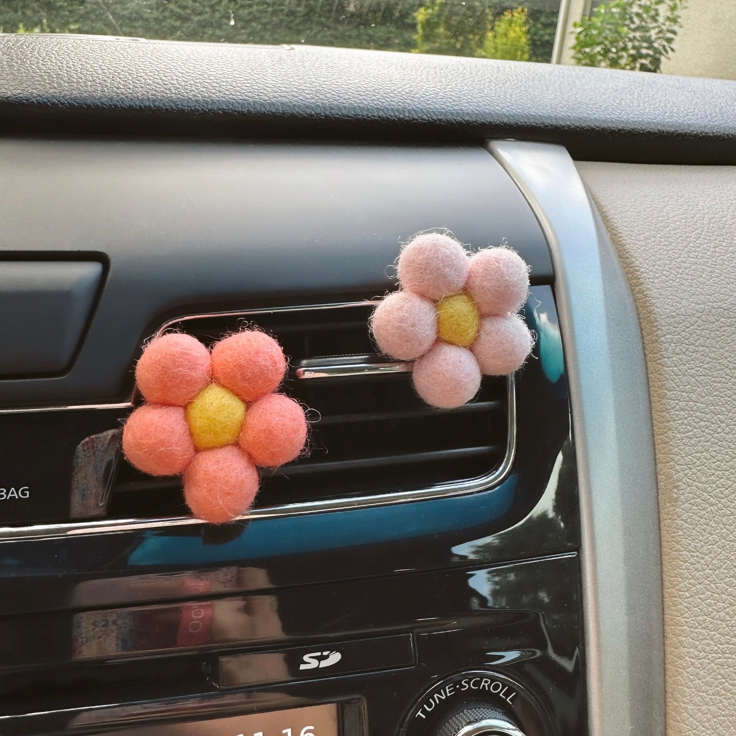 Flower Car Clips